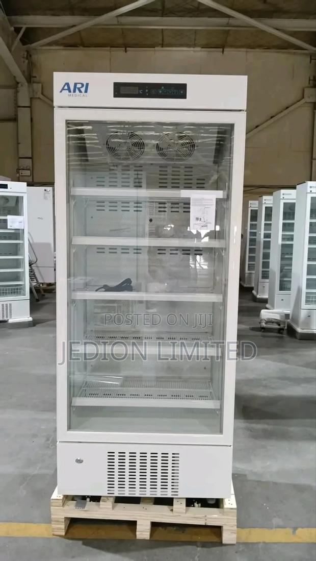 Labaratory Refrigerator