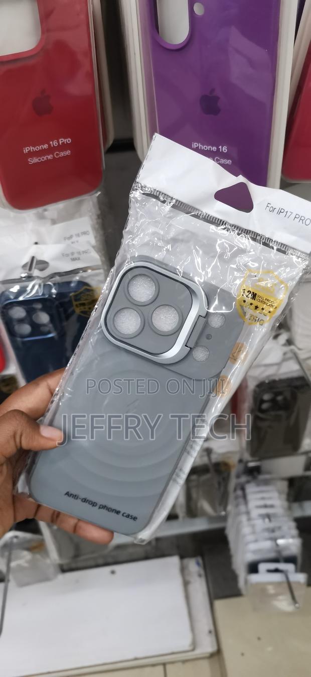 iPhone 17 Pro, Gray Anti-Drop Silicone Phone Case - thumbnail 2