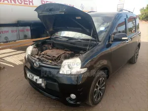 Toyota Sienta 2023 Black