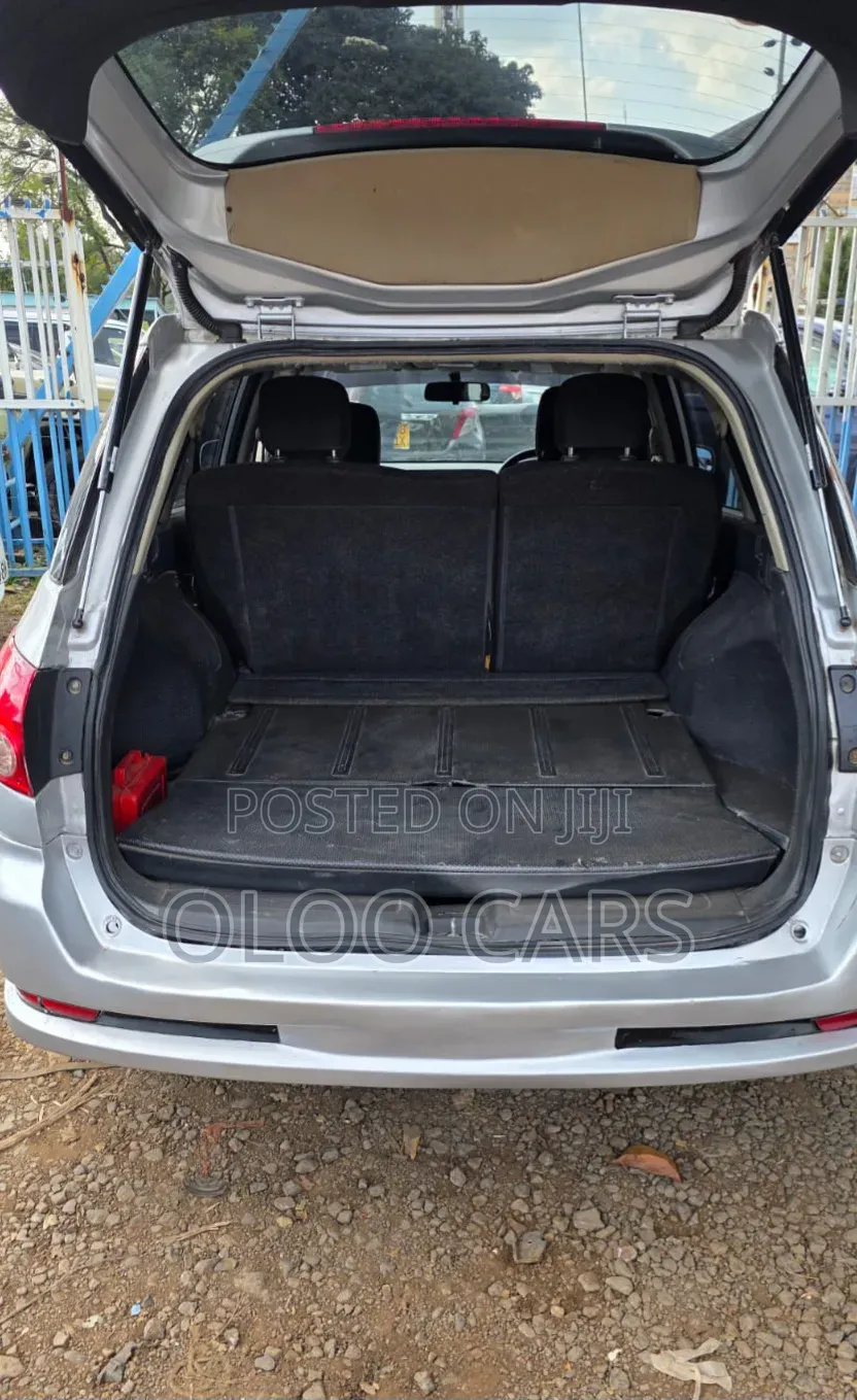 Nissan Wingroad 2012 Silver
