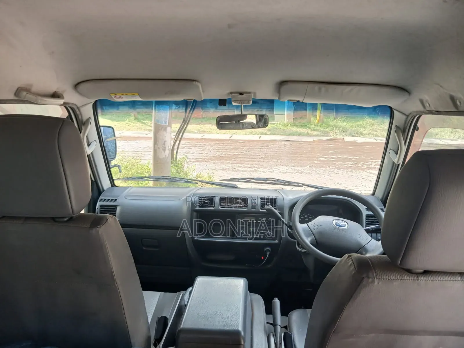 Mazda Bongo 2015 White
