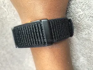 Screenless Health Monitoring Bracelet