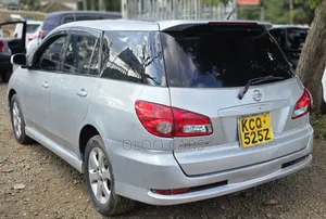 Nissan Wingroad 2012 Silver