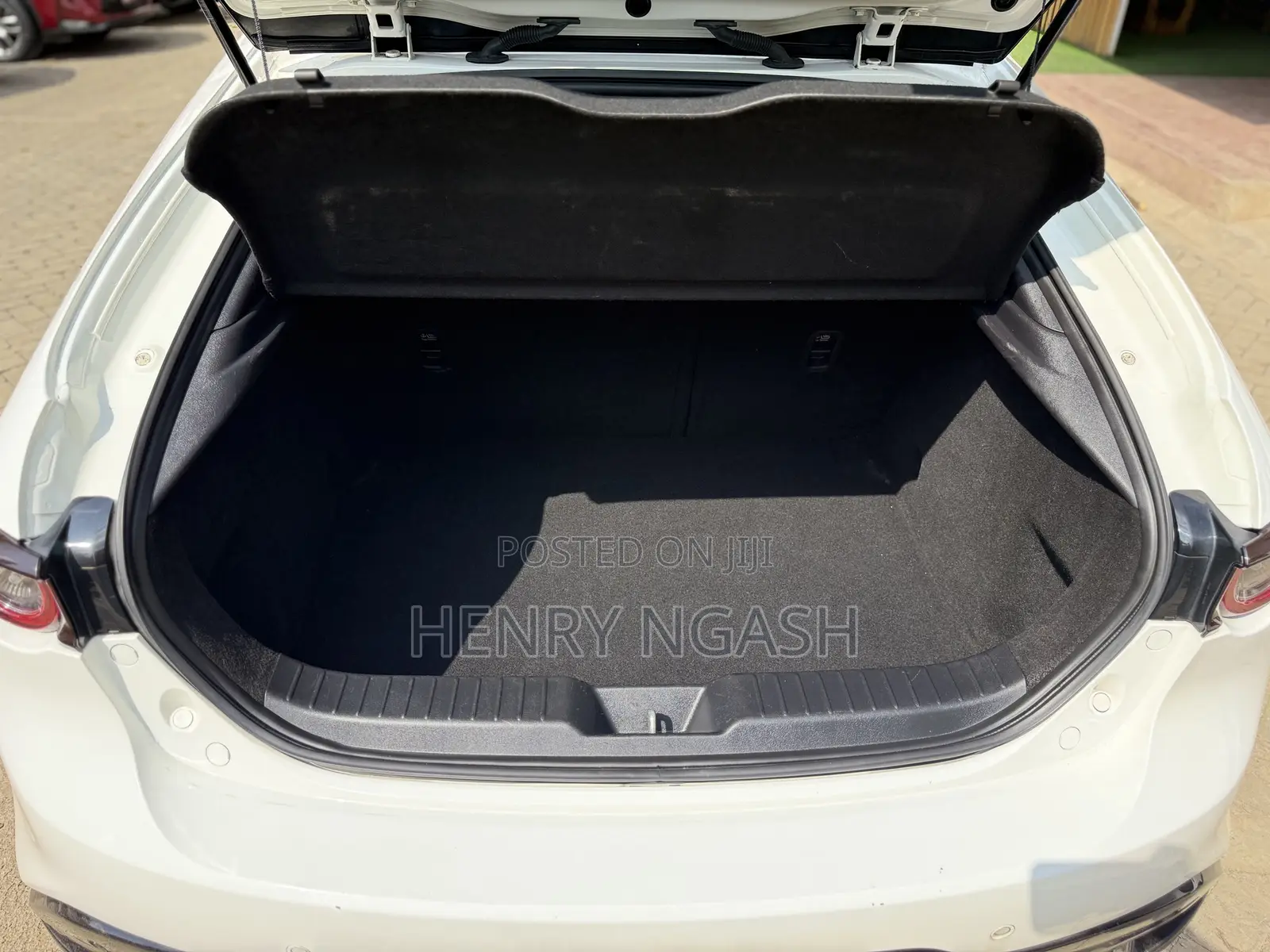 Mazda 3 2019 White