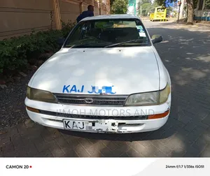 Toyota Corolla 1994 White