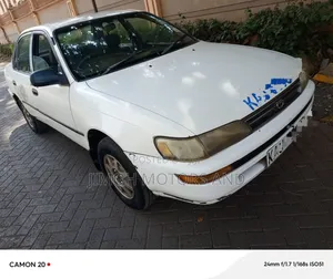 Toyota Corolla 1994 White