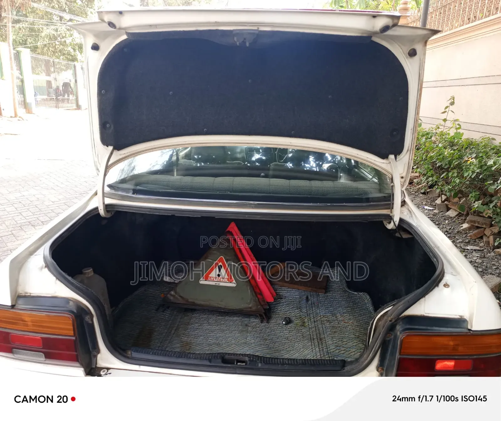Toyota Corolla 1994 White