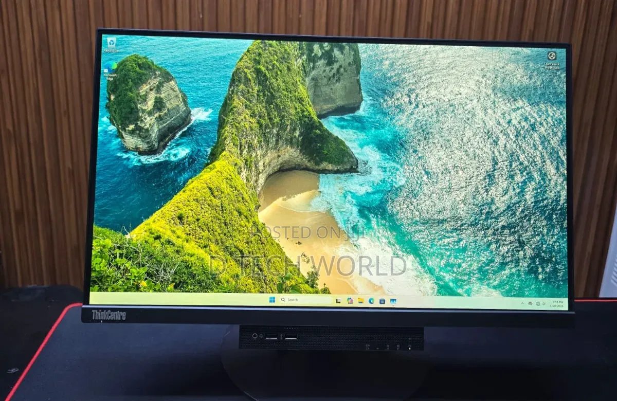 Desktop Computer Lenovo ThinkCentre M715 8GB AMD Ryzen 5 SSD 256GB