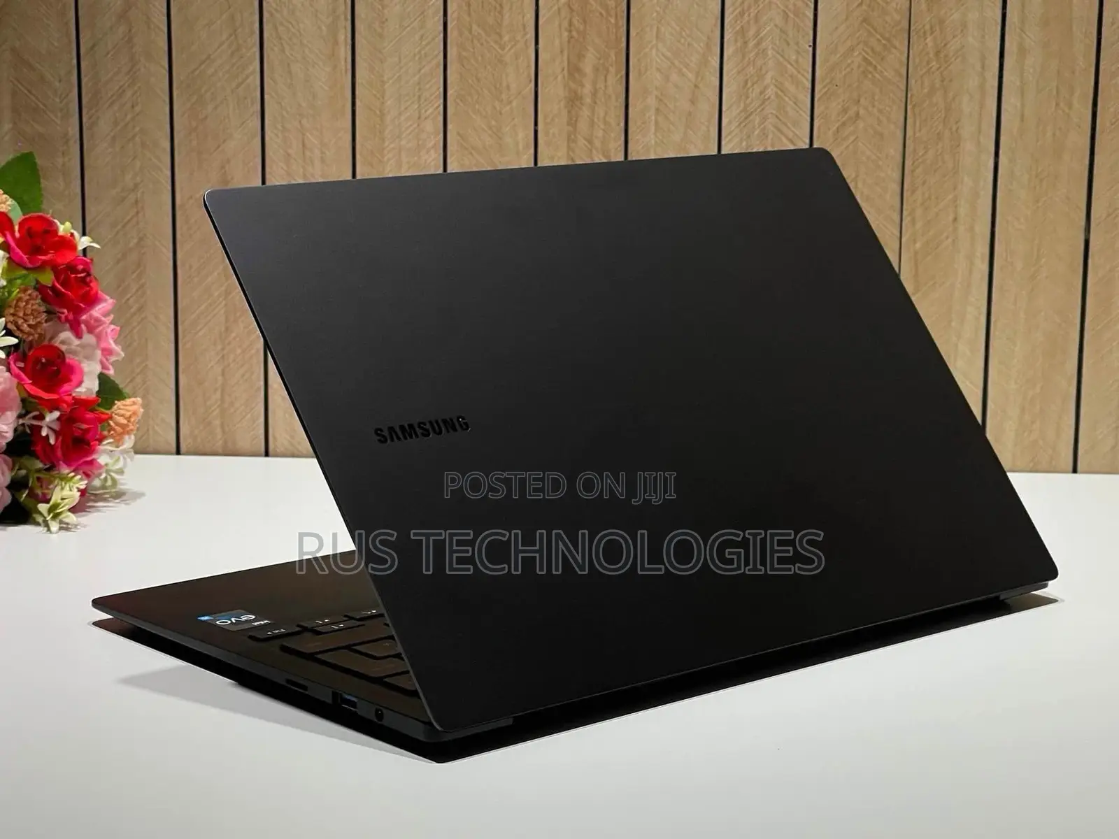 Laptop Samsung Galaxy Book4 Ultra 16GB Intel Core i5 SSD 512GB