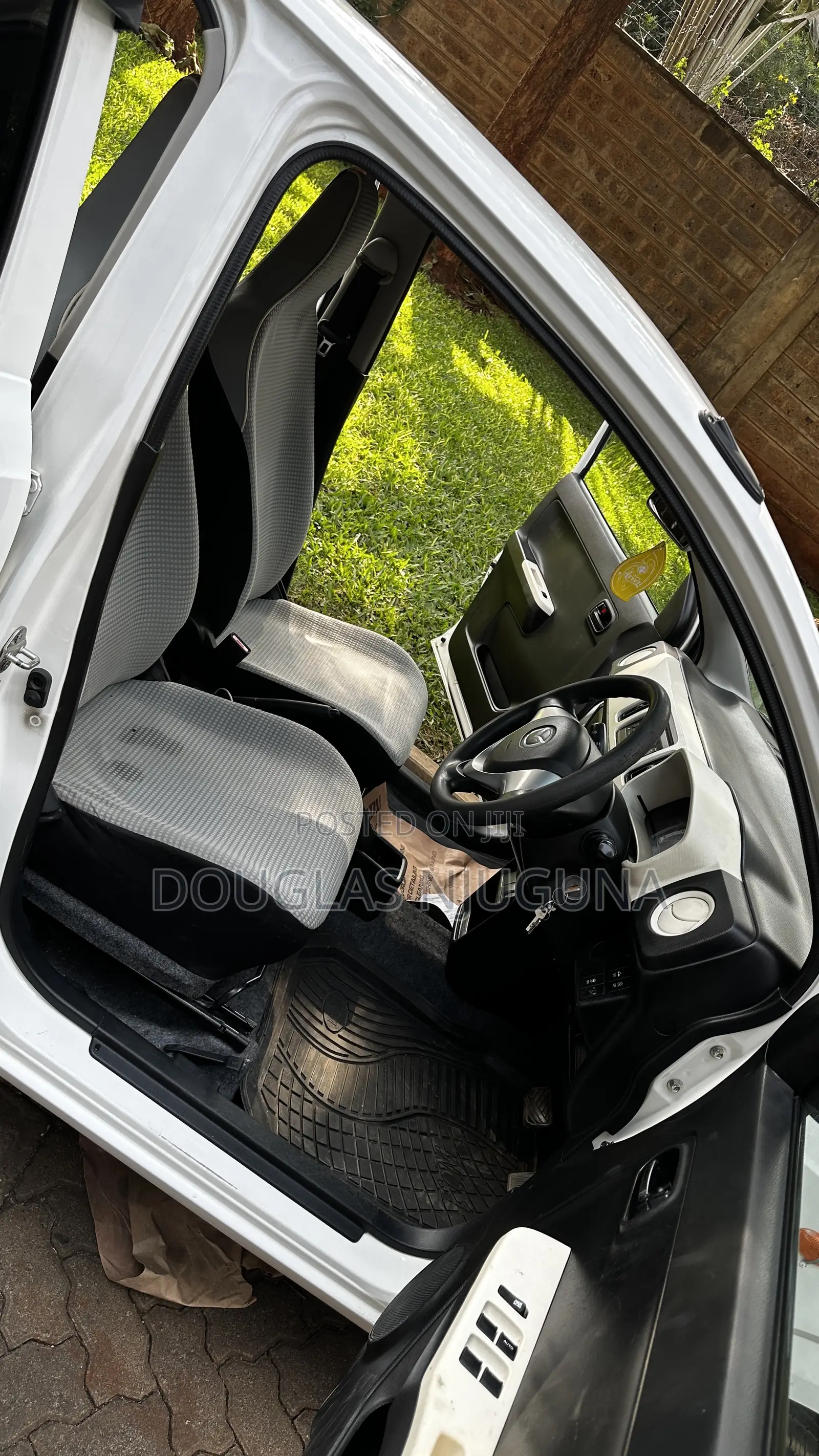Mazda Carol 2018 White