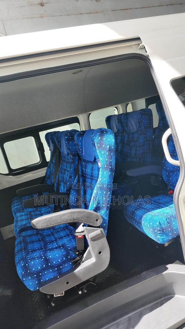 Hiace Seats - main view