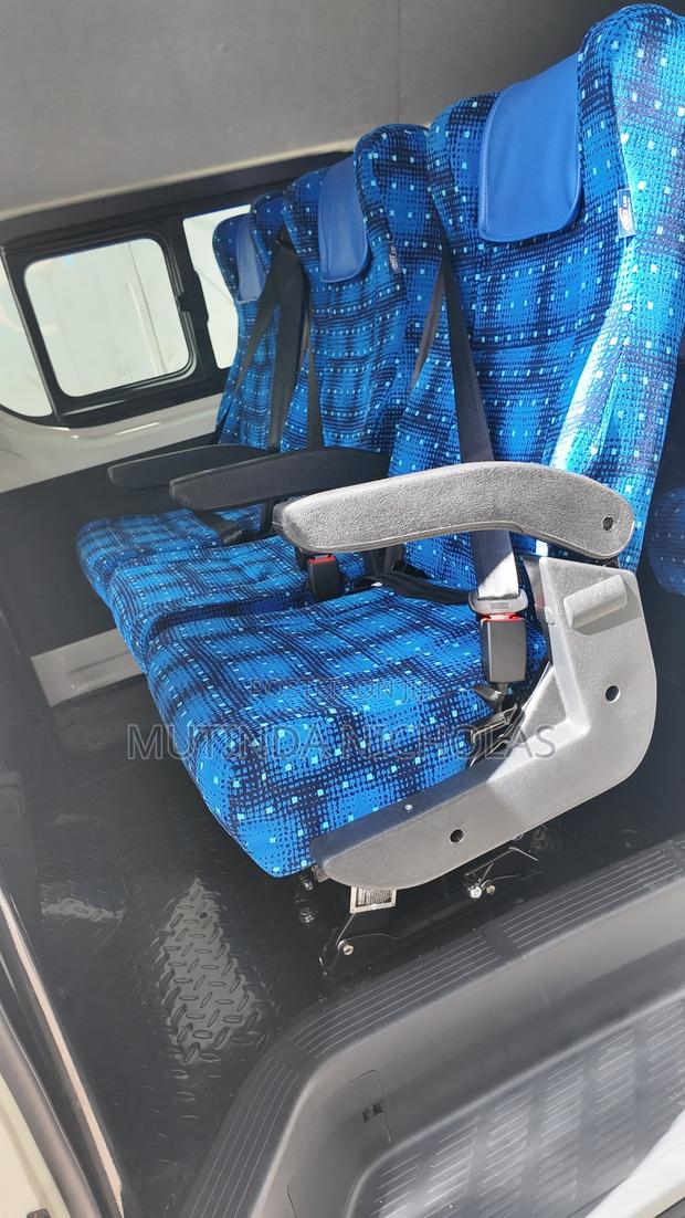 Hiace Seats - thumbnail 2