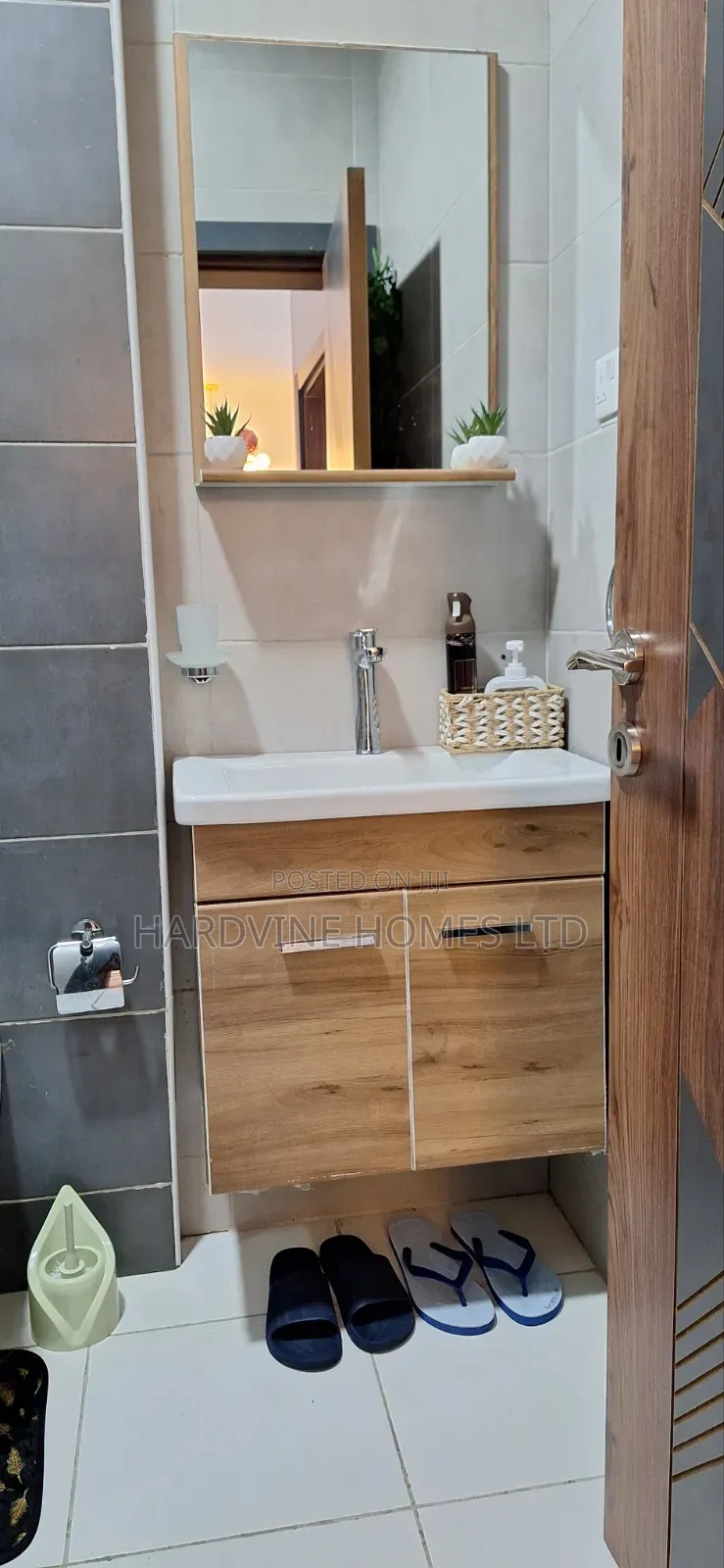 Furnished 1bdrm Apartment in Valley Arcade for rent