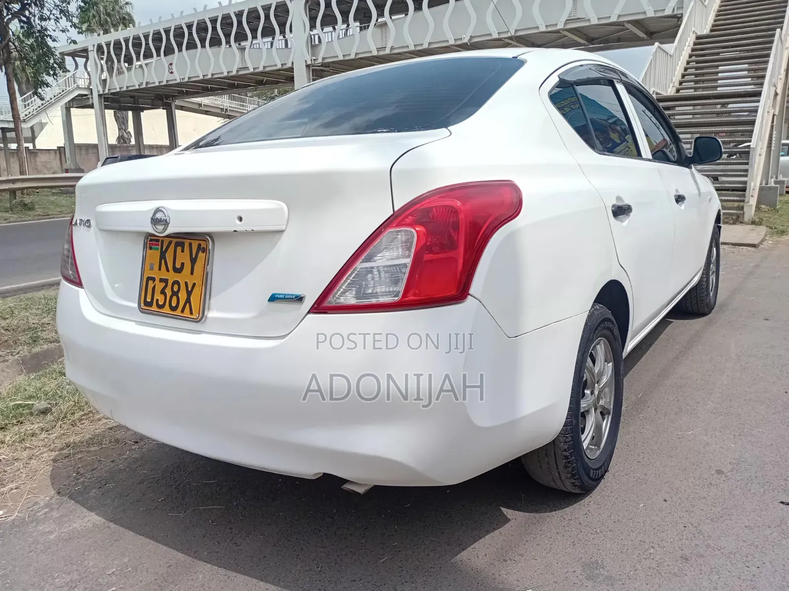 Nissan Latio 1.2 2012 White