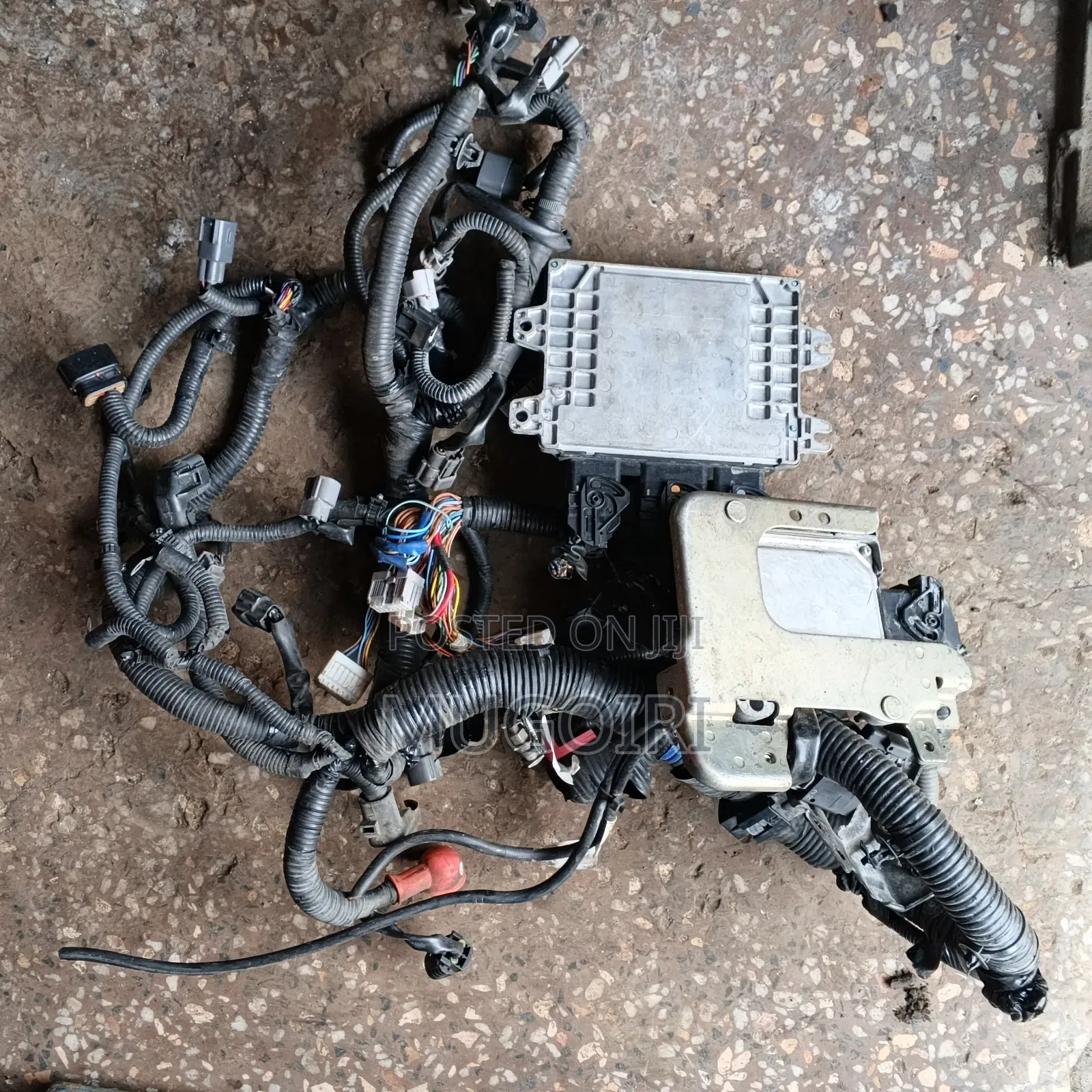 HR12 Wiring Harness and Computer's