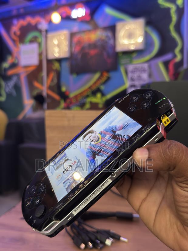 Sony PlayStation Portable - thumbnail 2