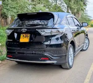 Toyota Harrier 2015