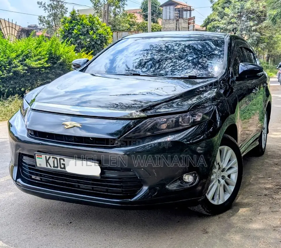 Toyota Harrier 2015