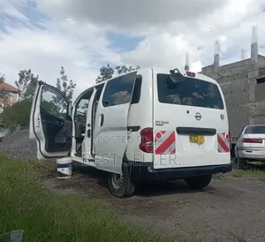 Nissan NV200 2010 White
