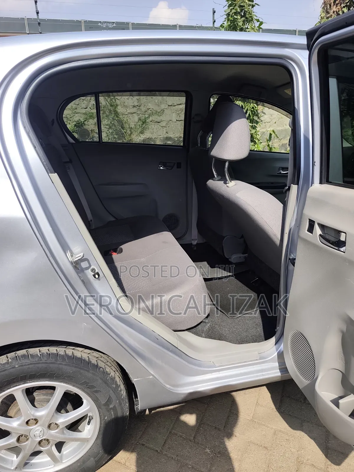 Daihatsu Mira 2016 Silver