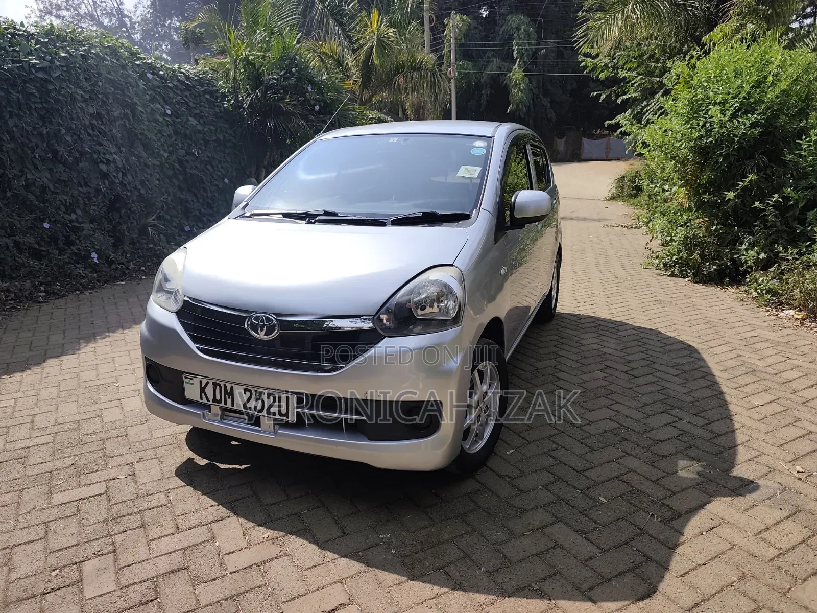 Daihatsu Mira 2016 Silver