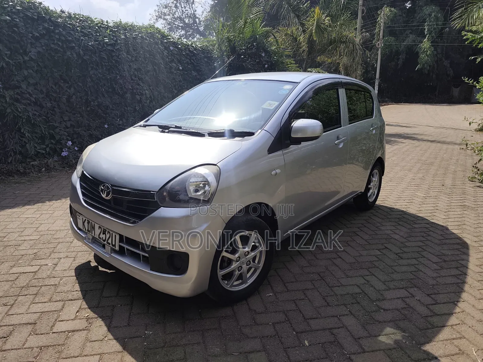 Daihatsu Mira 2016 Silver