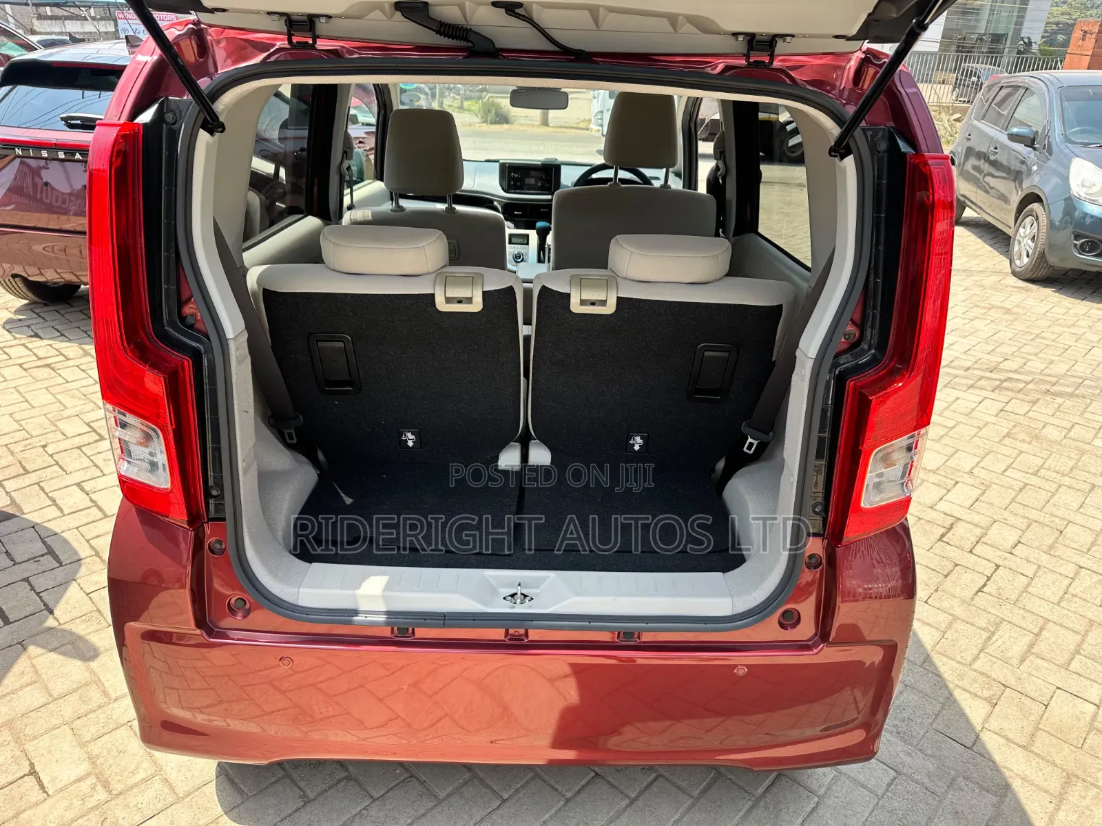Daihatsu Move 2019 Maroon