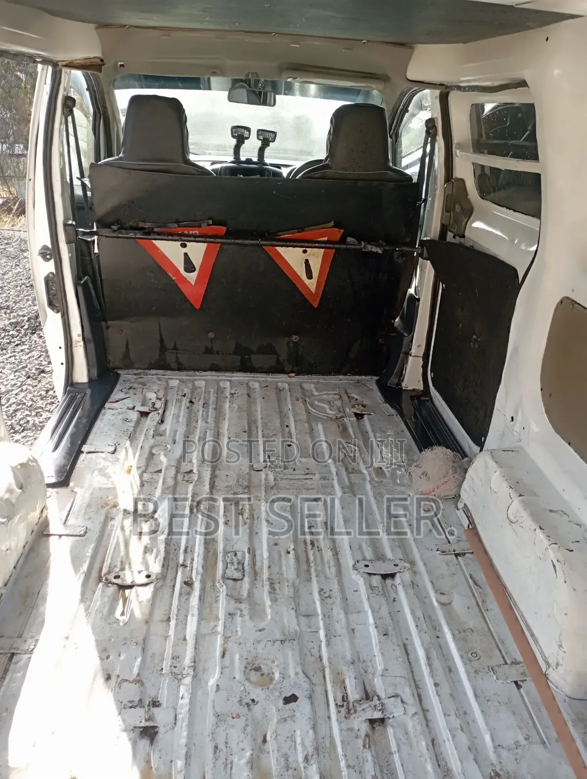 Nissan NV200 2010 White