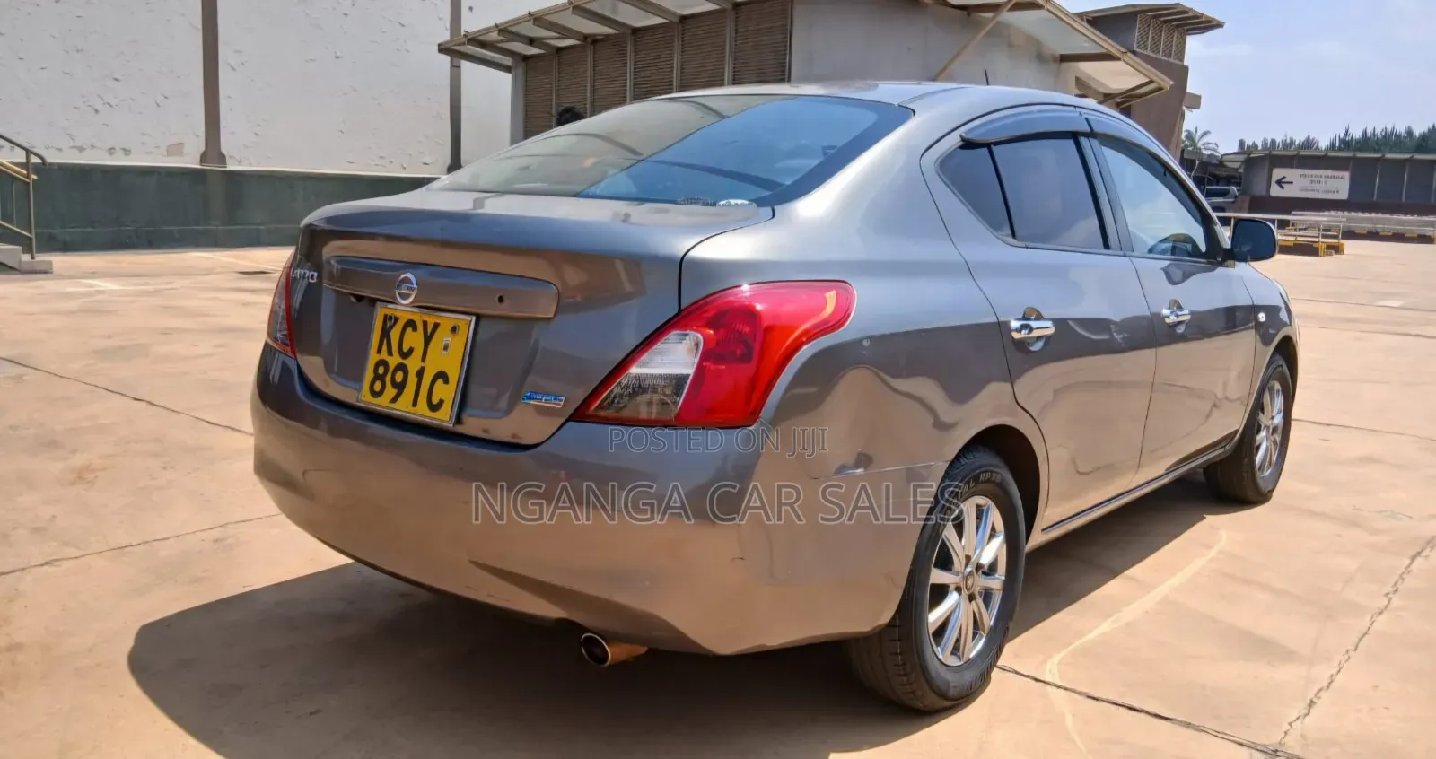 Nissan Latio 1.2 2013 Gray