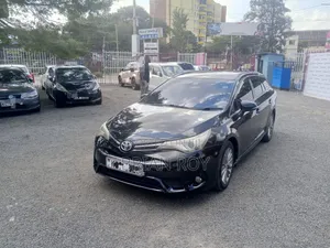 Toyota Avensis 2016 Black