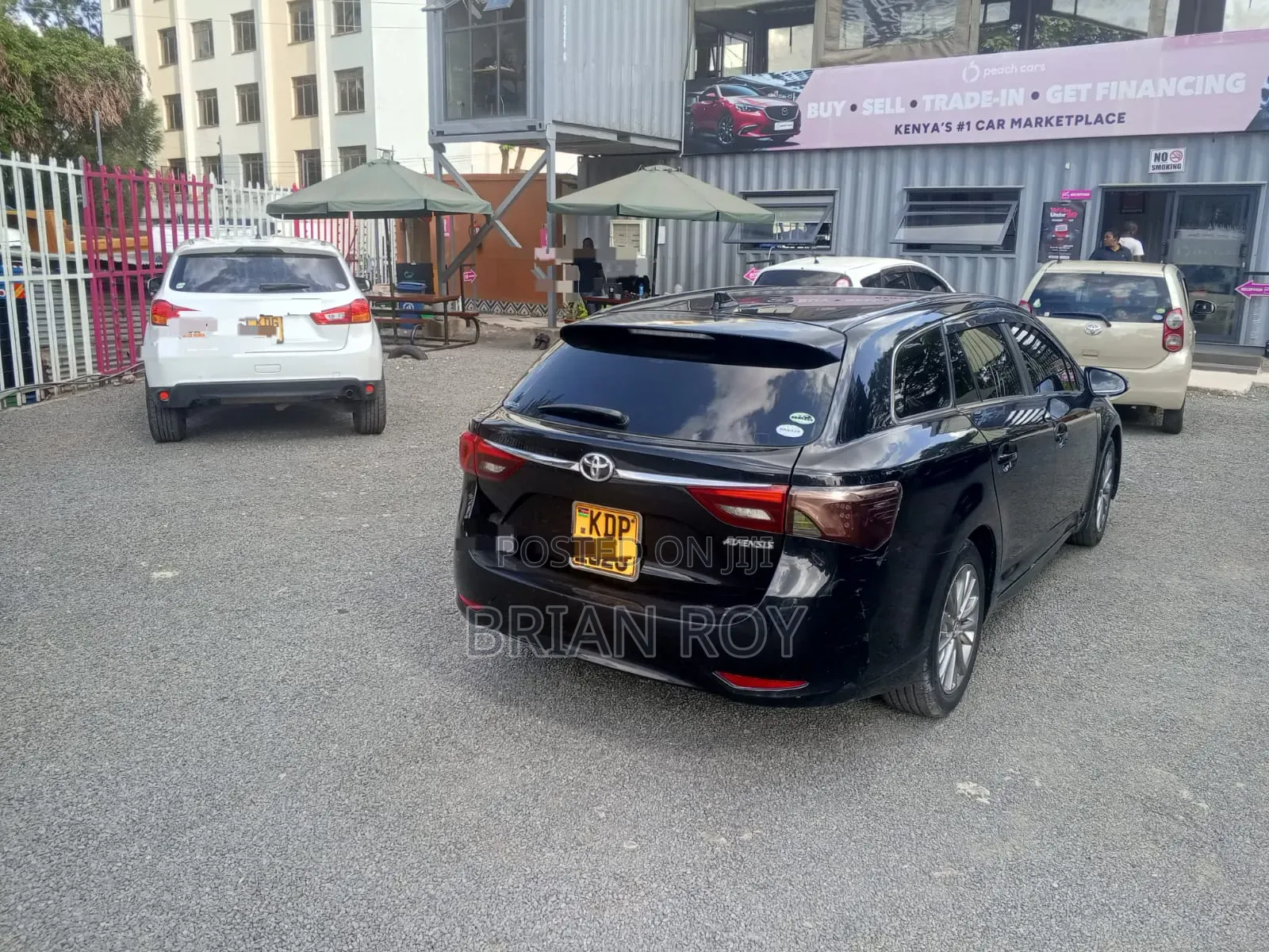 Toyota Avensis 2016 Black
