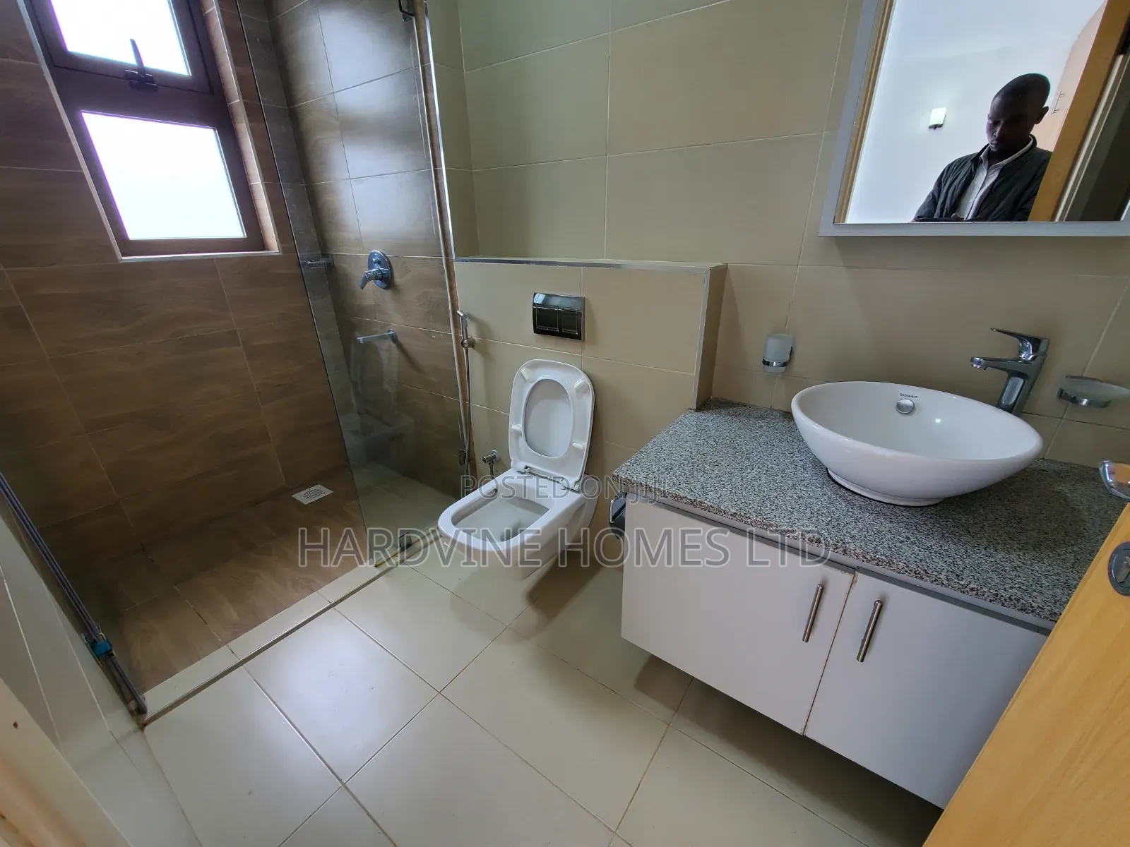 3bdrm Apartment in Valley Arcade for rent
