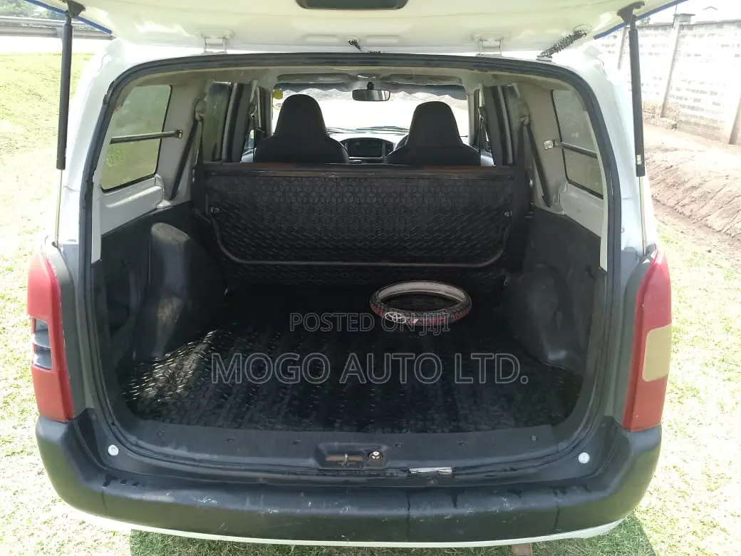 Toyota Probox 2008 White