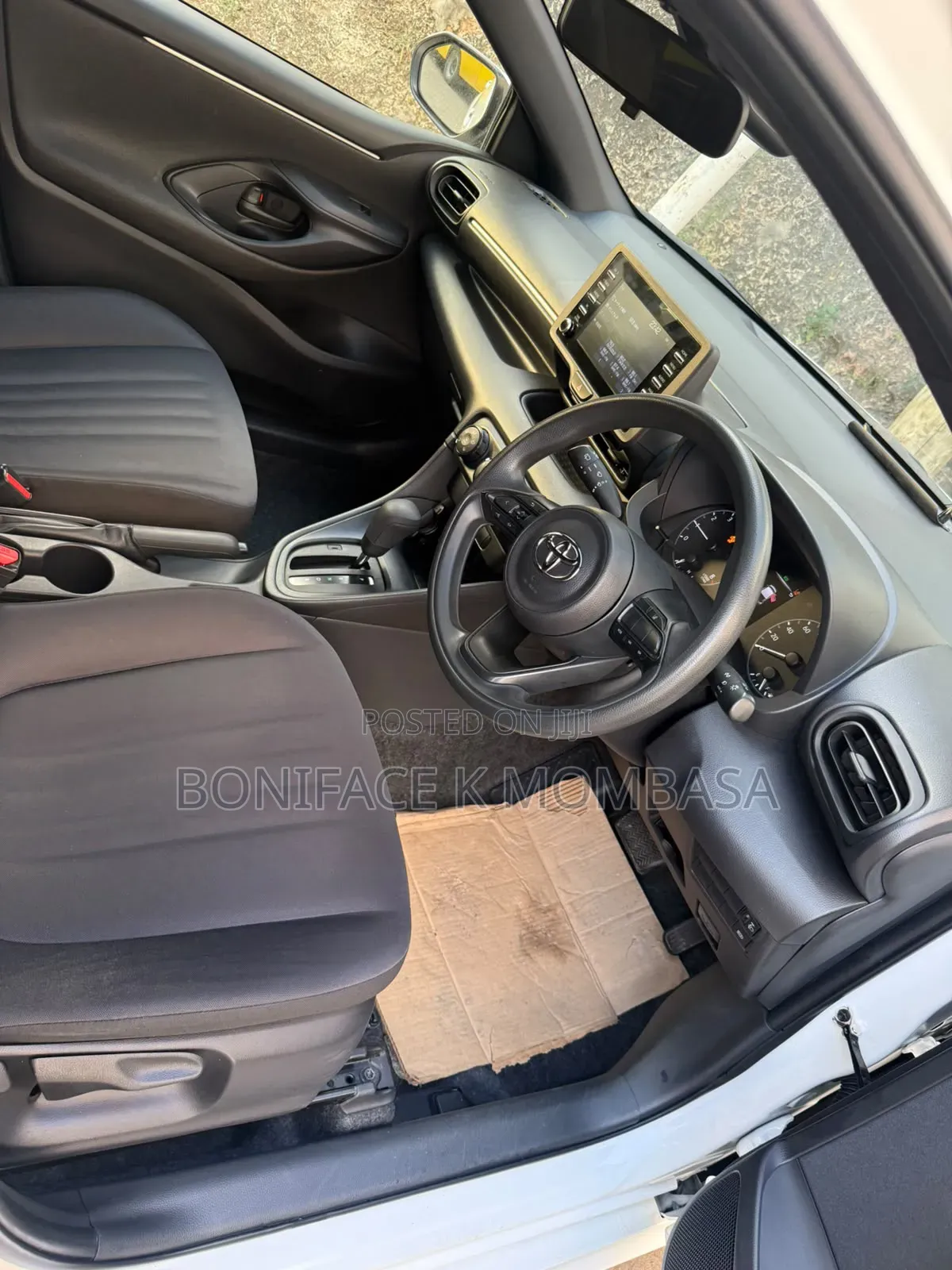 Toyota Yaris 2020 White