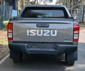 Isuzu D-MAX 2023 Gray