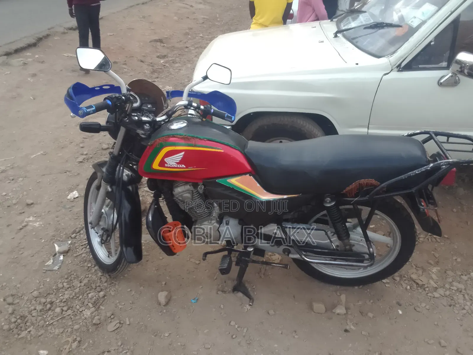Honda CB 2018 Red
