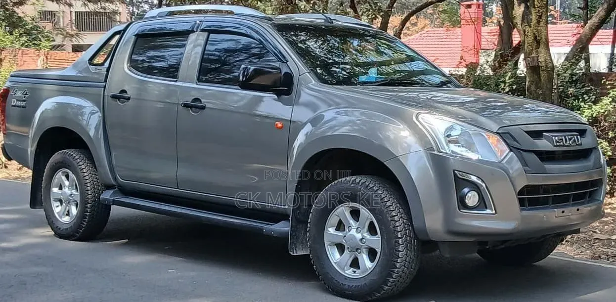 Isuzu D-MAX 2023 Gray