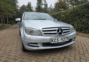 Mercedes-Benz C200 2012 Silver