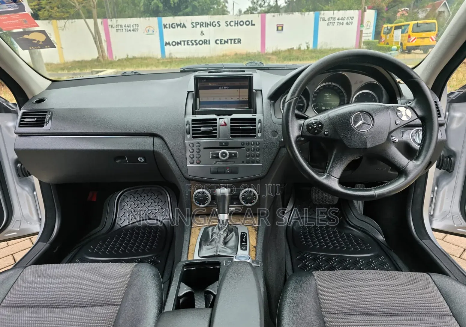 Mercedes-Benz C200 2012 Silver