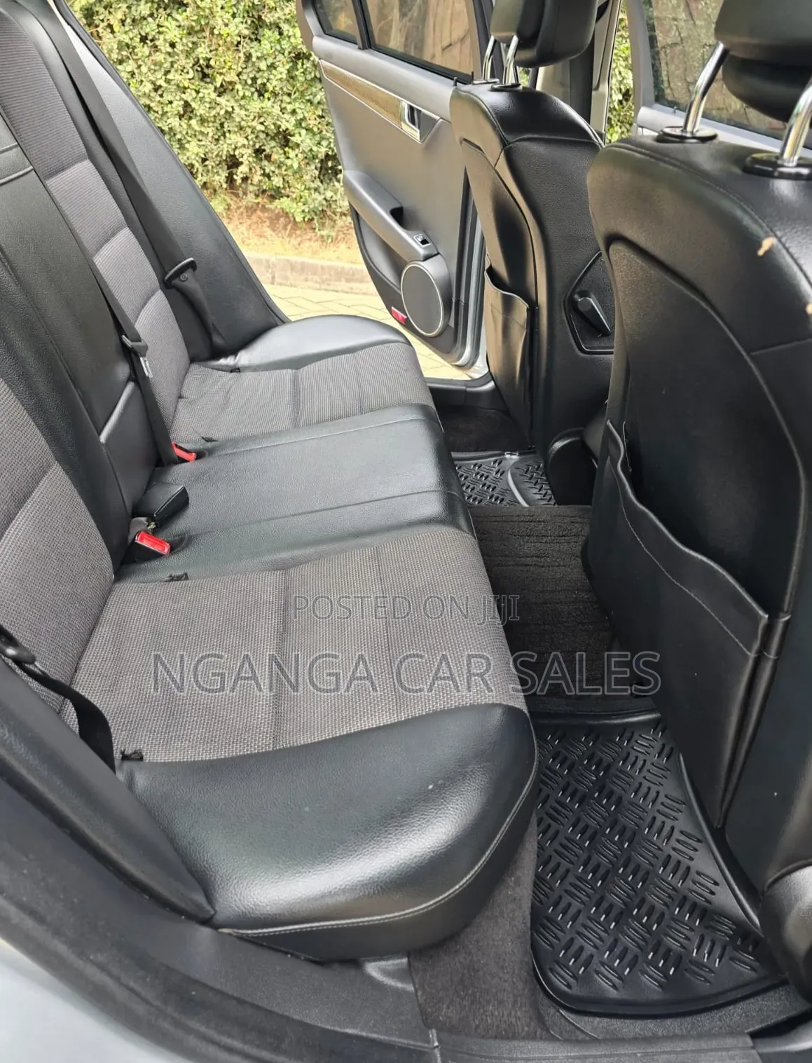 Mercedes-Benz C200 2012 Silver