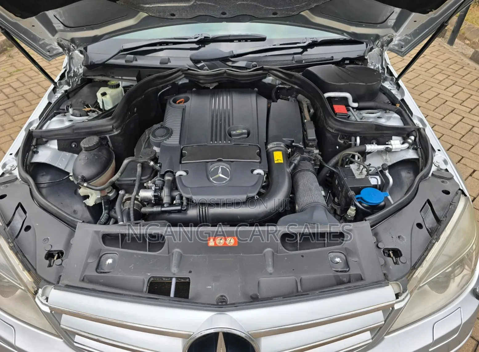 Mercedes-Benz C200 2012 Silver