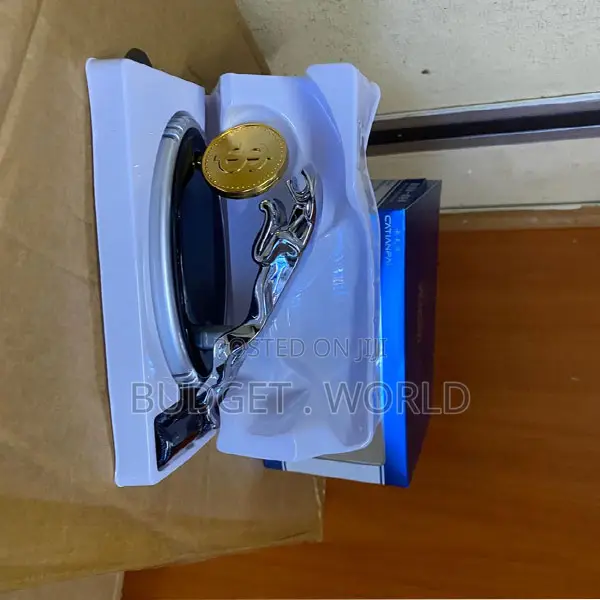 Luxury Jaguar Solar Rotating Car Perfume Diffuser With Essential Oils