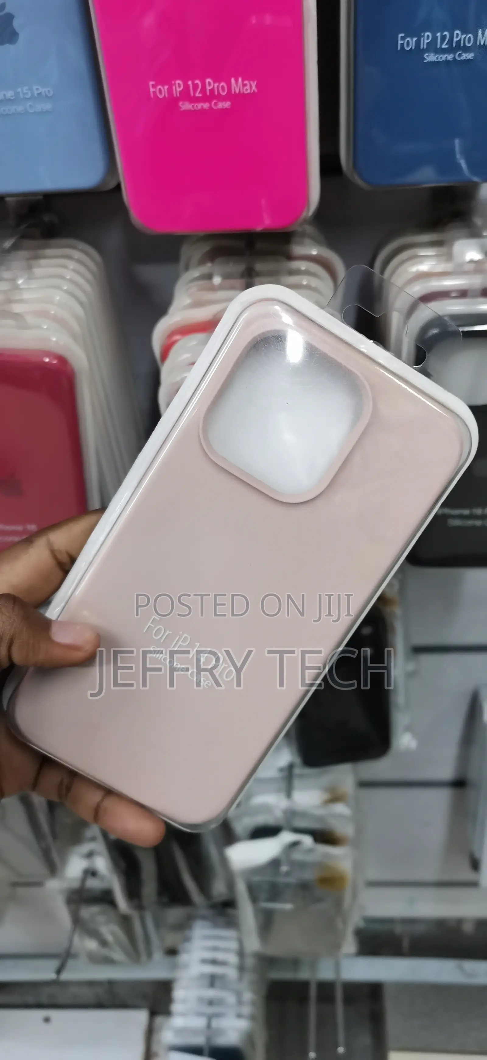 iPhone 14 Pro Chalk Pink / Pink Sand Silicone Protective Case