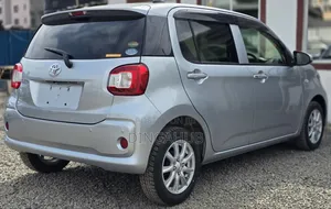 Toyota Passo 2019 Silver