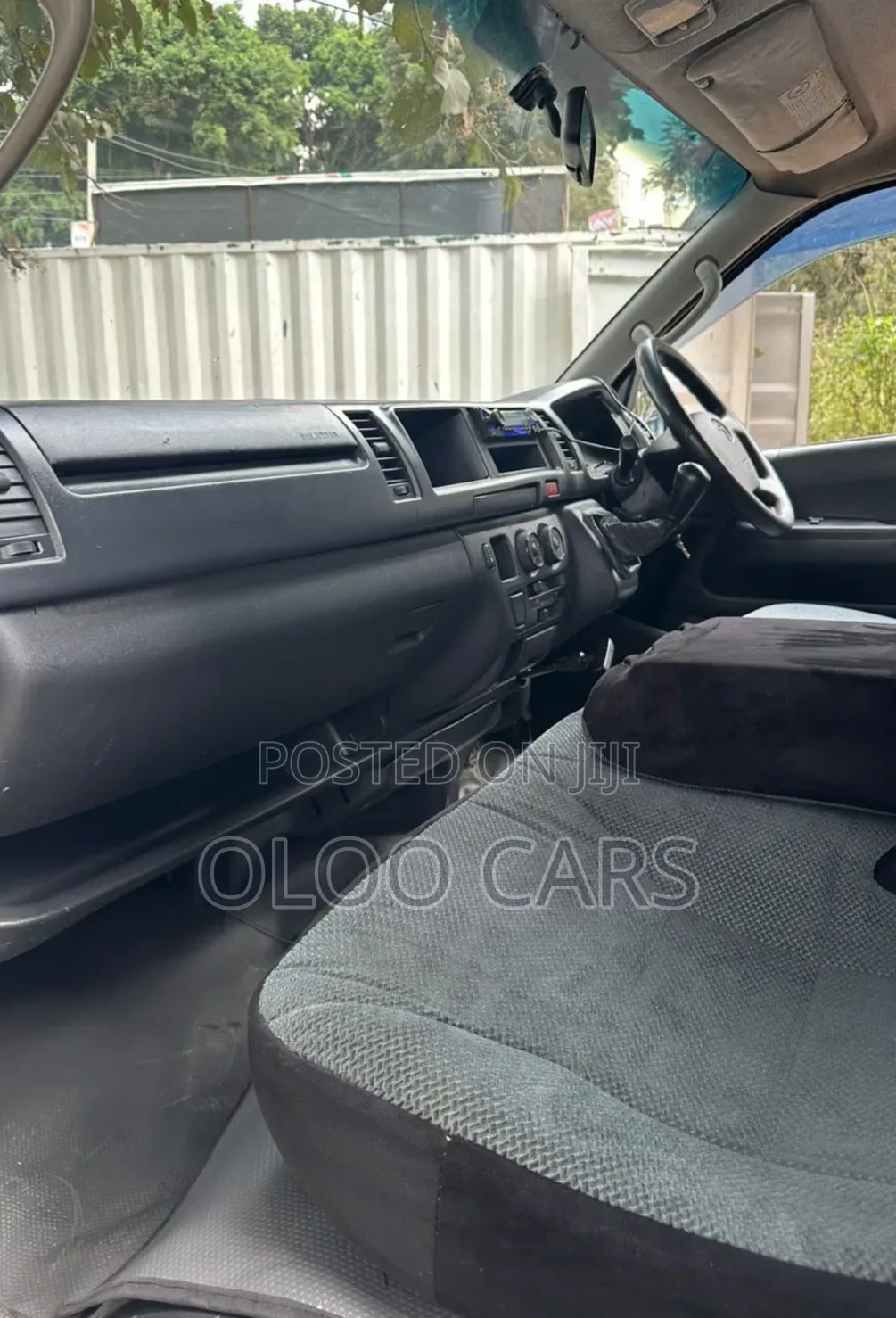 Toyota HiAce 2019 White