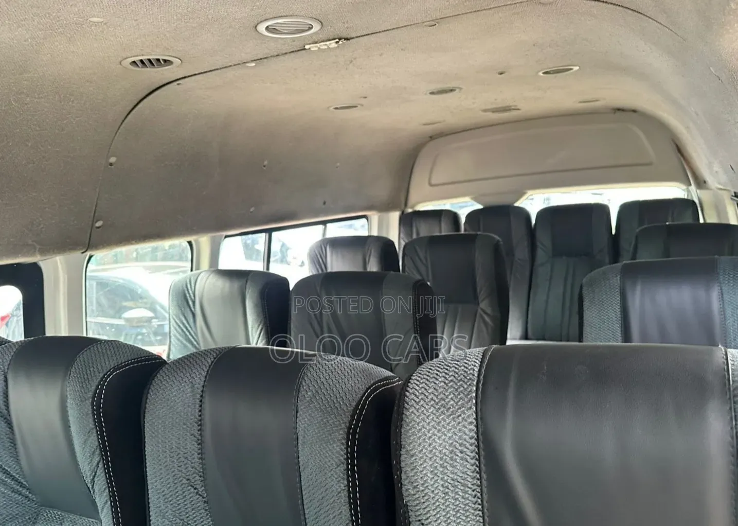 Toyota HiAce 2019 White