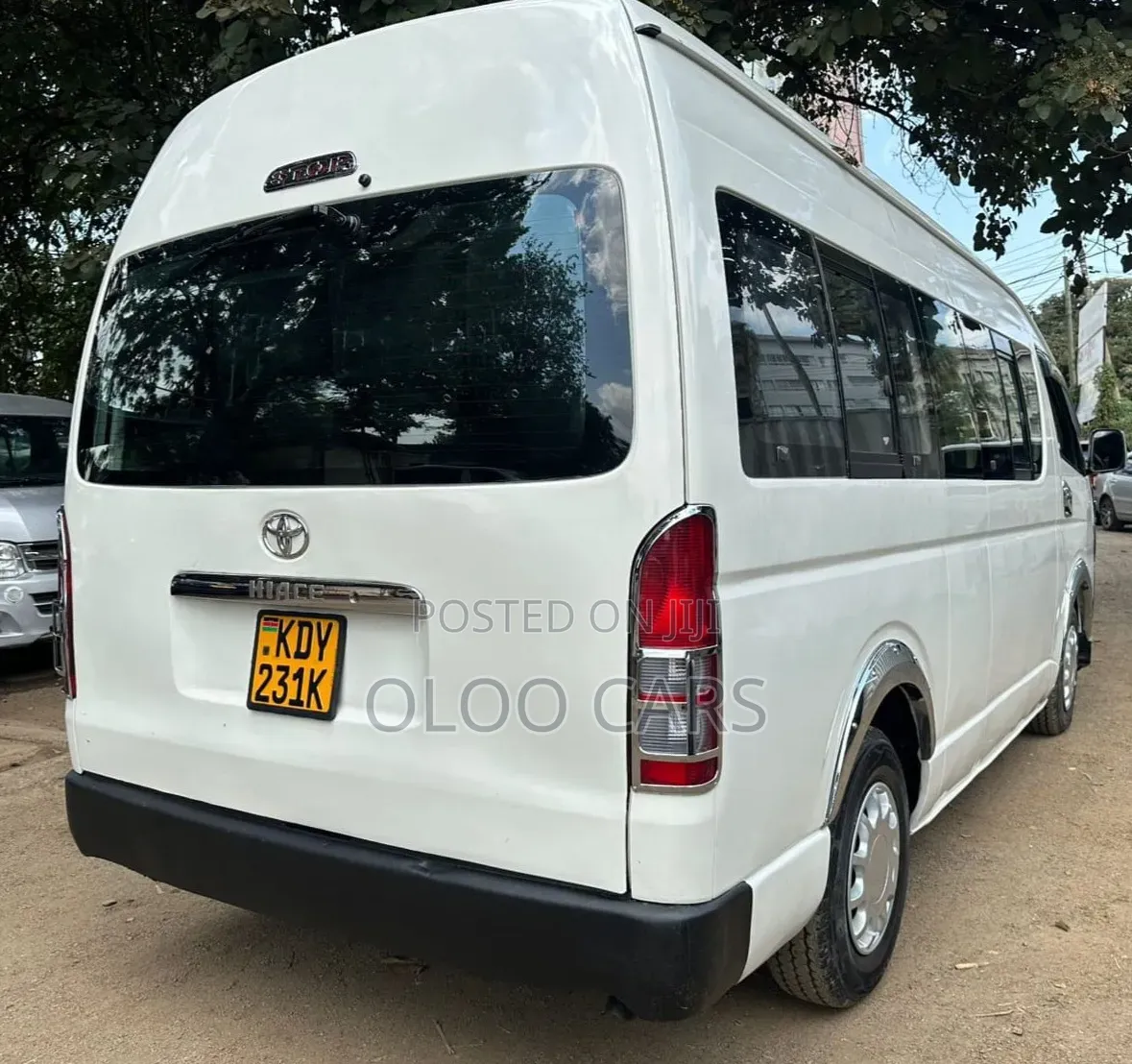 Toyota HiAce 2019 White