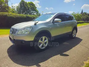 Nissan Dualis 2012 Silver