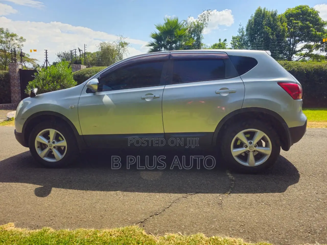 Nissan Dualis 2012 Silver