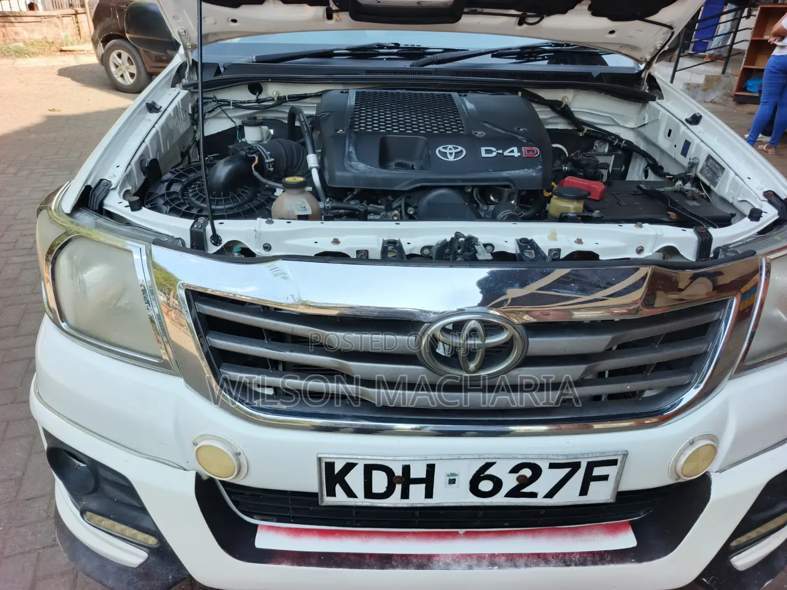 Toyota Hilux 2015 White